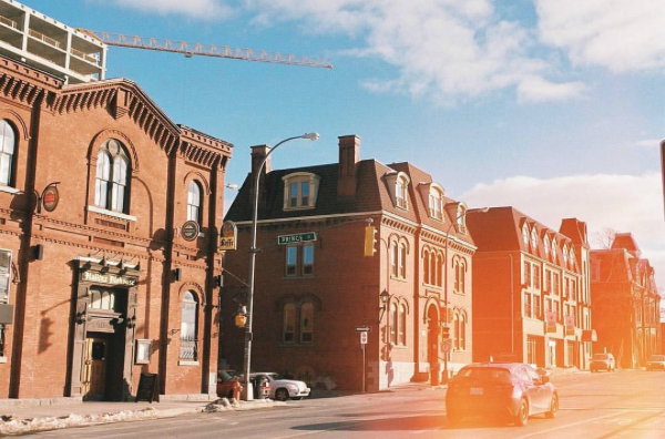 CROTCRECT @CINEMA_COMEAU在Instagram上