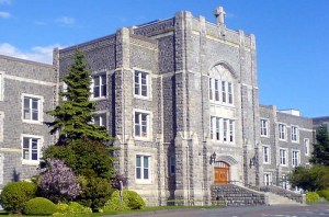 SMU的麦克纳利大楼。