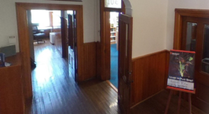 卢内堡公共图书馆内