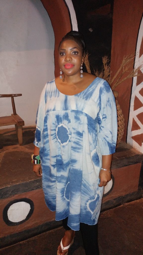 Oumou Nomoko在马里的巴马科举行新书发布会。做出了贡献