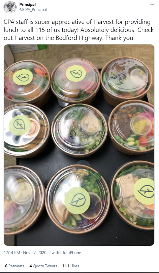 在推特上感谢一家名为Harvest的餐厅为CP Allen高中的老师提供食物