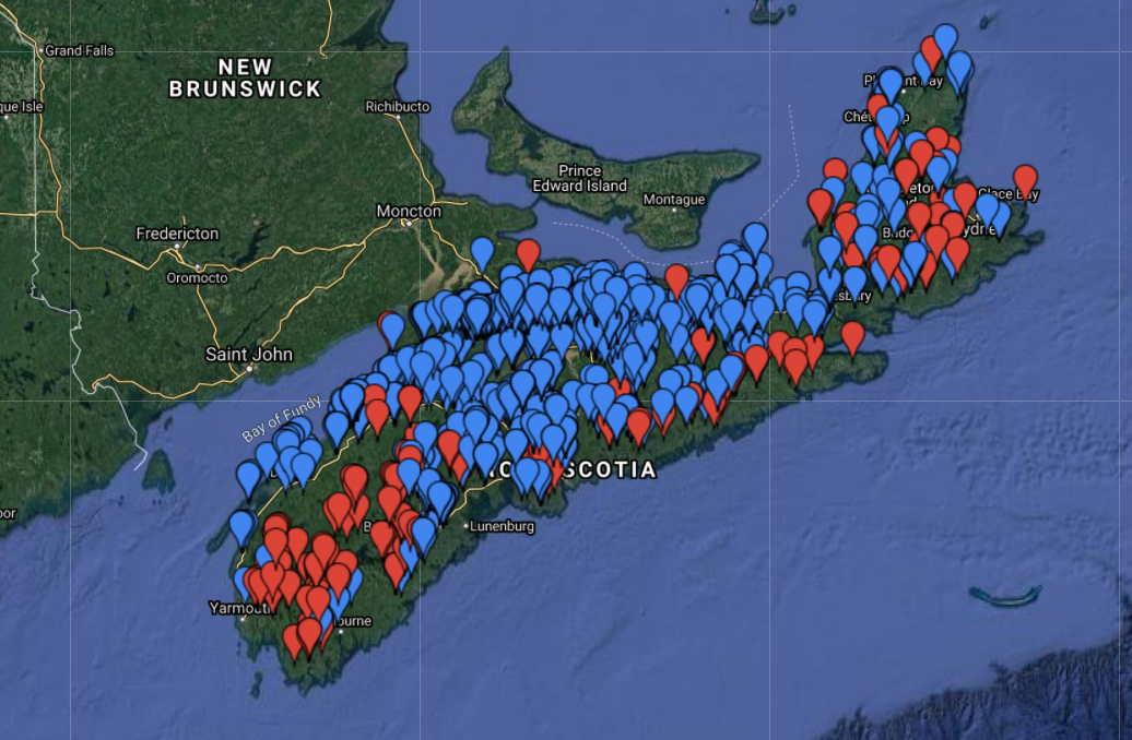 一张谷歌的新斯科舍省地图，满是定位针。