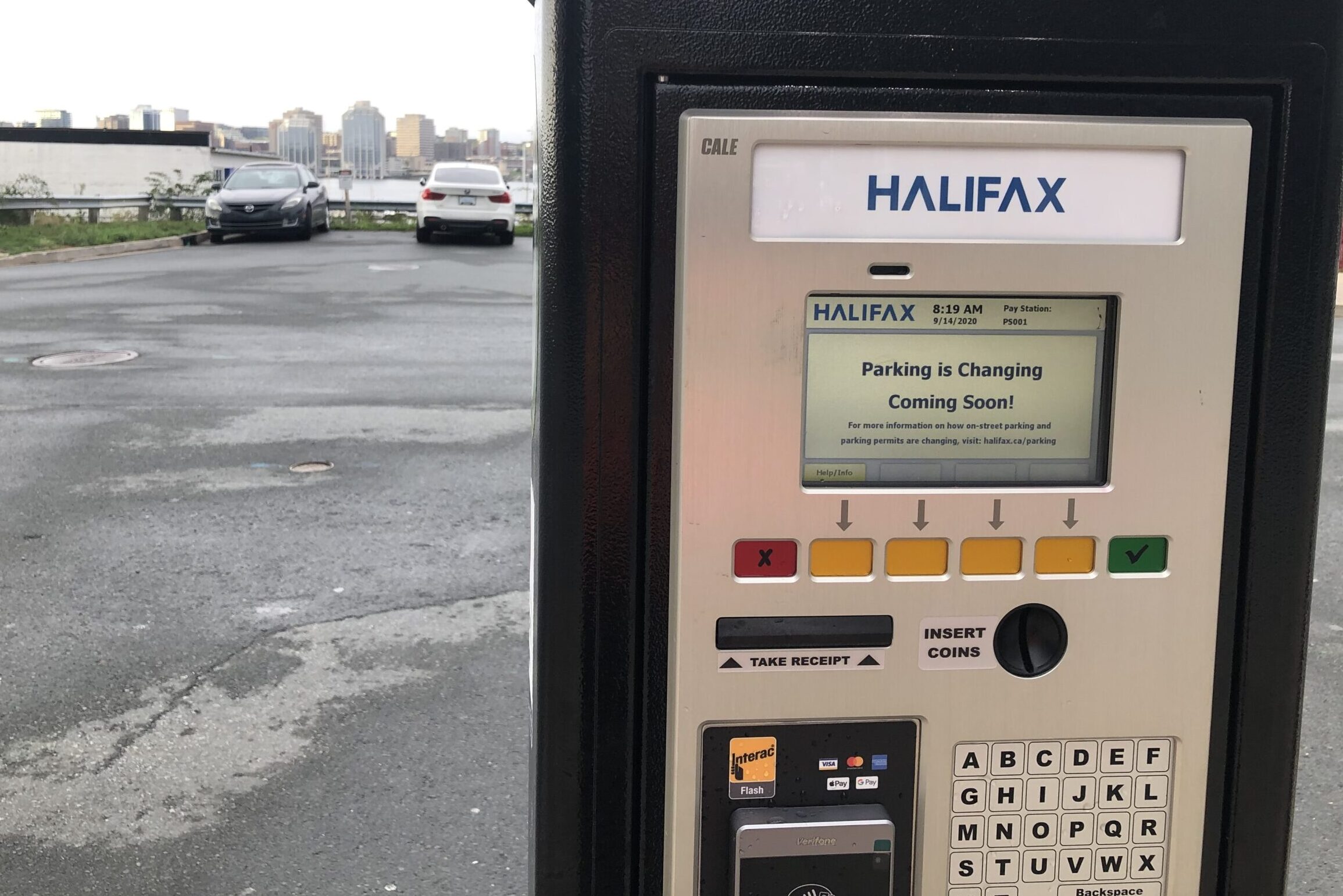 街道上的停车场