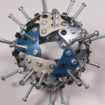 冠状病毒由金属板制成