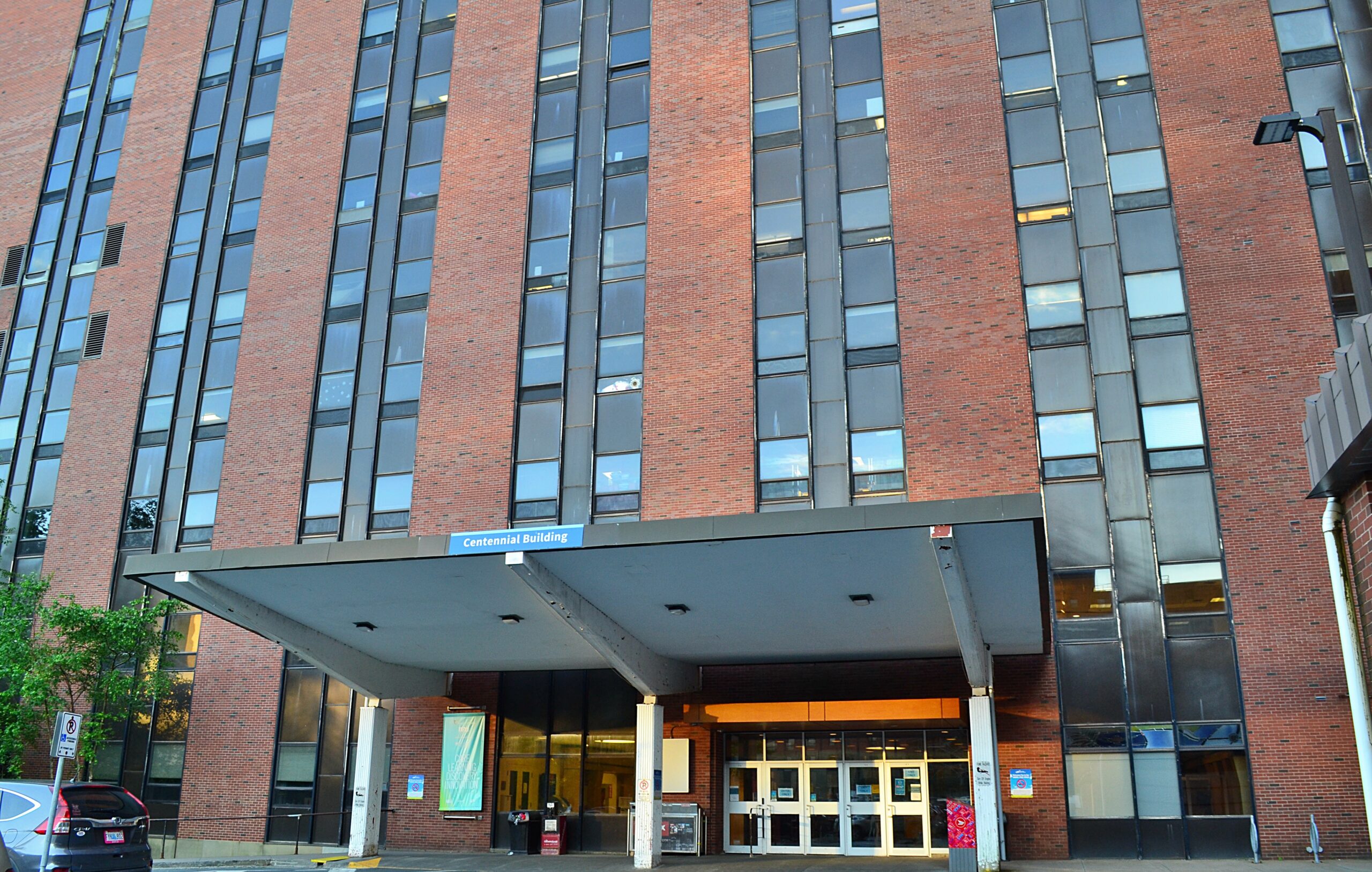 VG百年纪念建筑的正立面。