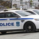 警车停在很多地方