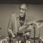 格里格兰丽，笑着笑了。照片由肯特马丁。