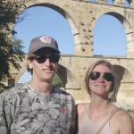 安德鲁和妮可·格纳兹多夫斯基，在罗马渡槽前