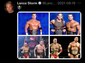 职业摔跤手兰斯·斯道姆在推特上的照片截图。“风暴”有四张照片，其中一张是他独自一人戴着摔跤腰带的照片。