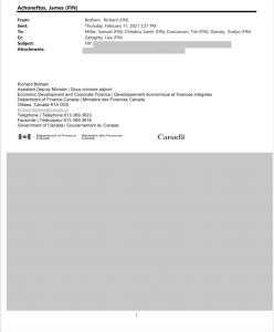 有一半以上的文字被涂成灰色的文件