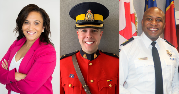 左图:自由派议员安吉拉·西蒙兹，皇家骑警警司杰雷米·兰德里穿着红色制服，哈利法克斯警司迪恩·西蒙兹穿着有领衬衫的HRP制服