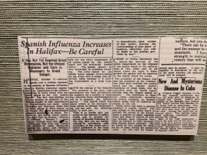 这是一张大约100年前的剪报照片，标题是“西班牙流感在哈尔法克斯增加——小心”。