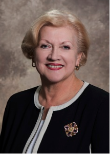 科尔切斯特市市长克莉丝汀·布莱尔