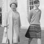 伊丽莎白女王和查尔斯王子的黑白照片