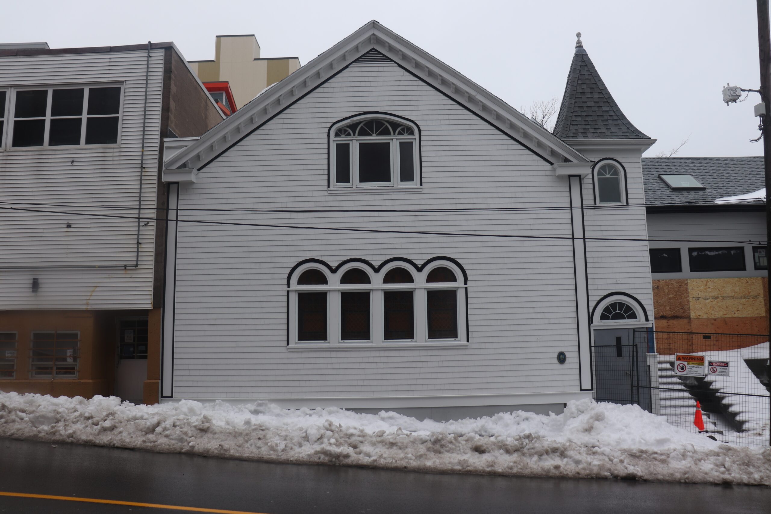 位于康沃利斯街的新视野浸礼会教堂(最初被称为非洲礼拜堂)的今日照片，它是AUBA的母教堂。