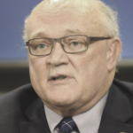 罗伯特·斯特朗博士