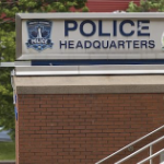 哈利法克斯地区警察总部入口处的标志