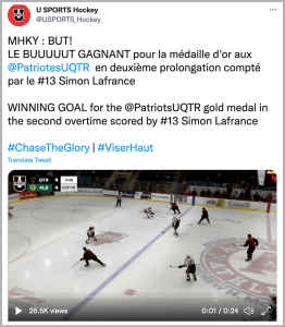 一条推特的截图，其中有一段冰球比赛的短视频