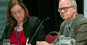 一个女人和一个男人