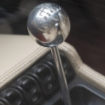 汽车上的镀铬变速杆