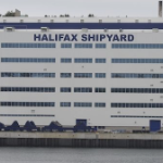 白色的欧文造船厂大楼